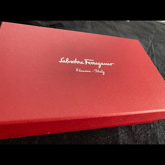 Brand New Ferragamo Wallet - Picture 4 of 4